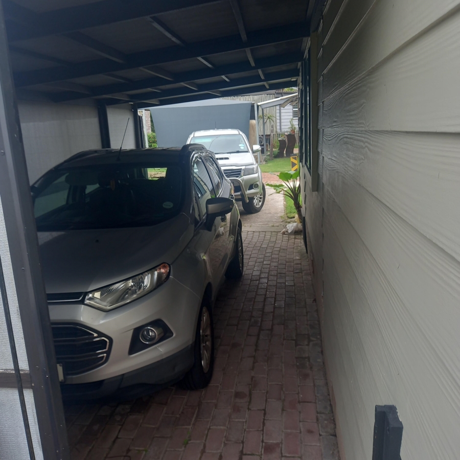 3 Bedroom Property for Sale in Groot Brakrivier Central Western Cape